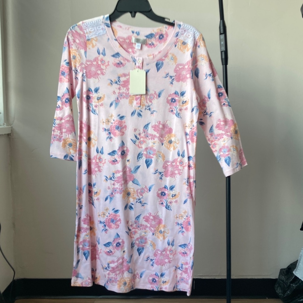 Celestial Dreams floral print nightgown pajama with crochet like detail size S